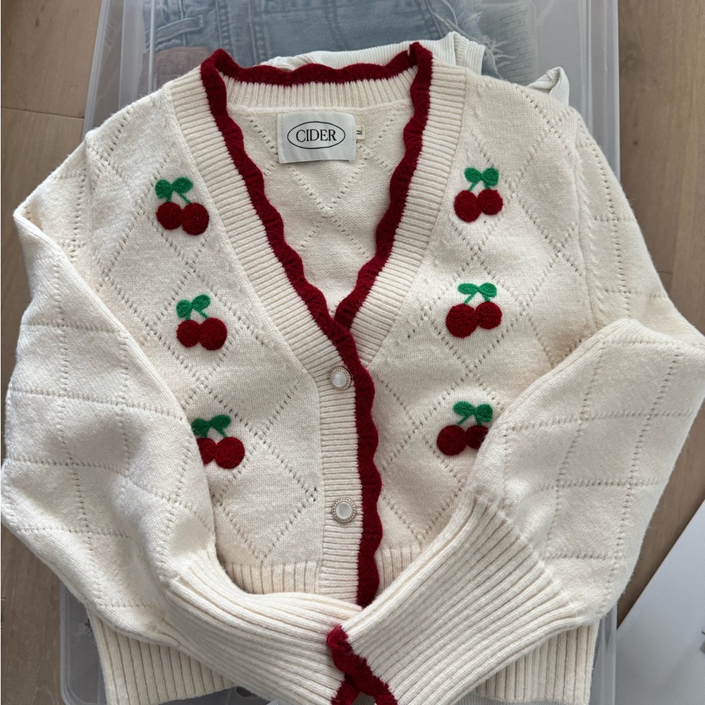 Cider Cream Cardigan with Cherry Embroidery